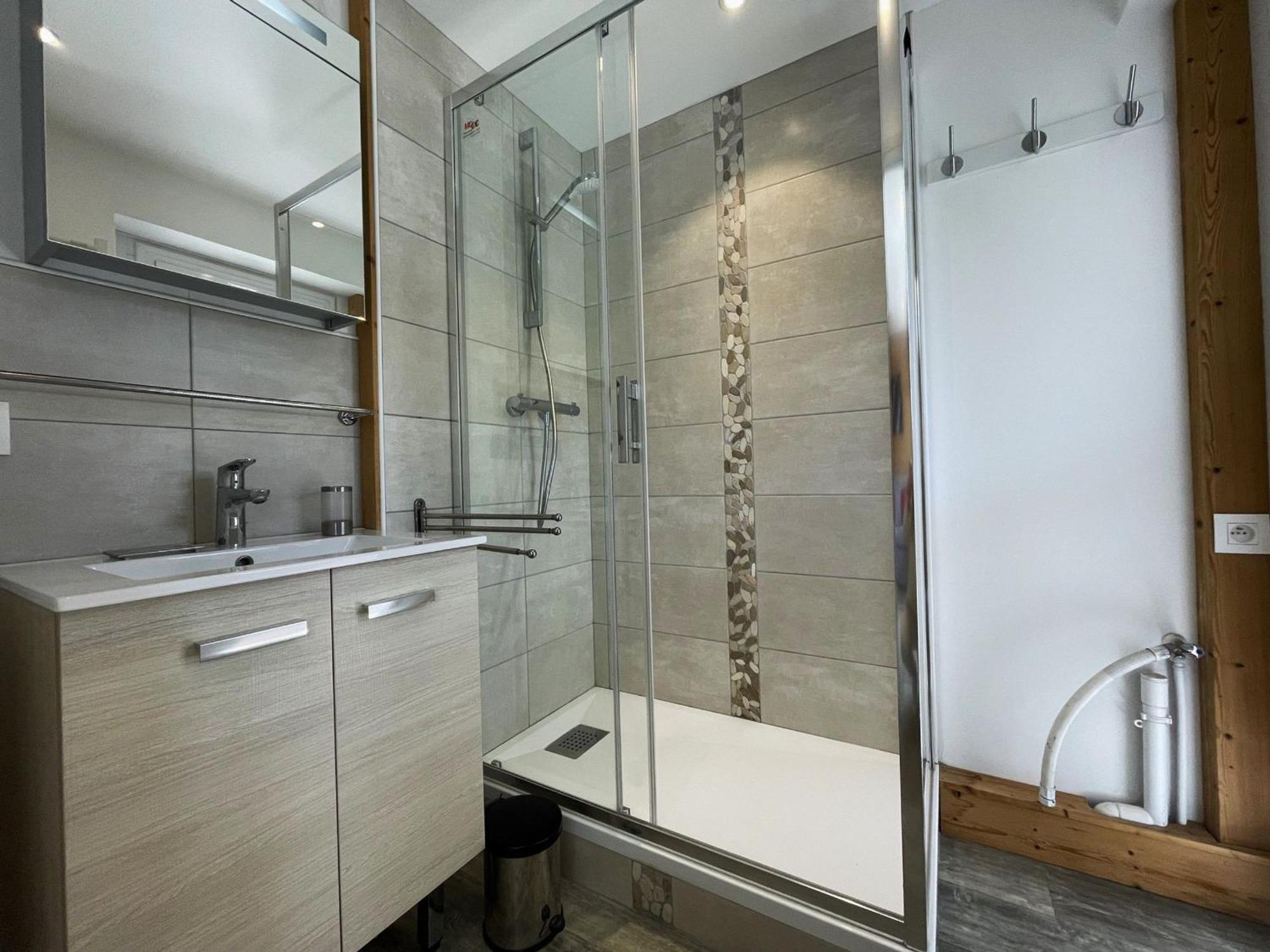 Studio Renove Pour 4, Ski Aux Pieds, La Croisette, Les Menuires - Fr-1-452-230 Сен-Мартен-дьо-Белвил Екстериор снимка